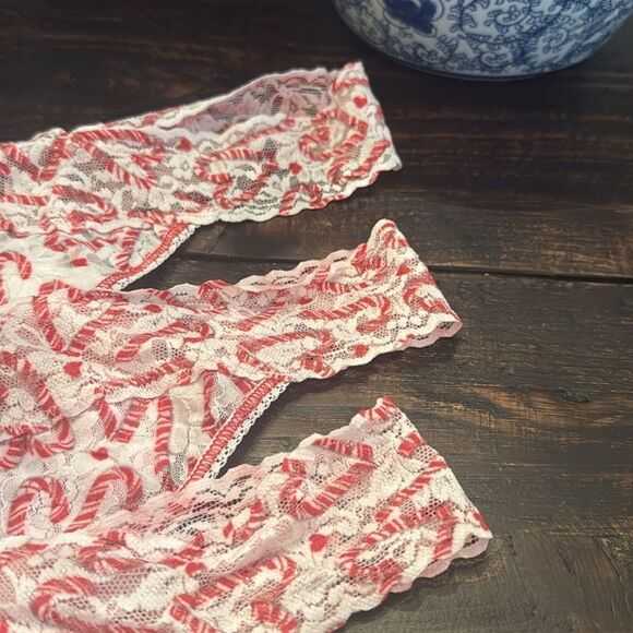 NWT Hanky Panky Signature Lace Printed Original Rise Thong set of 3 - Picture 4 of 5